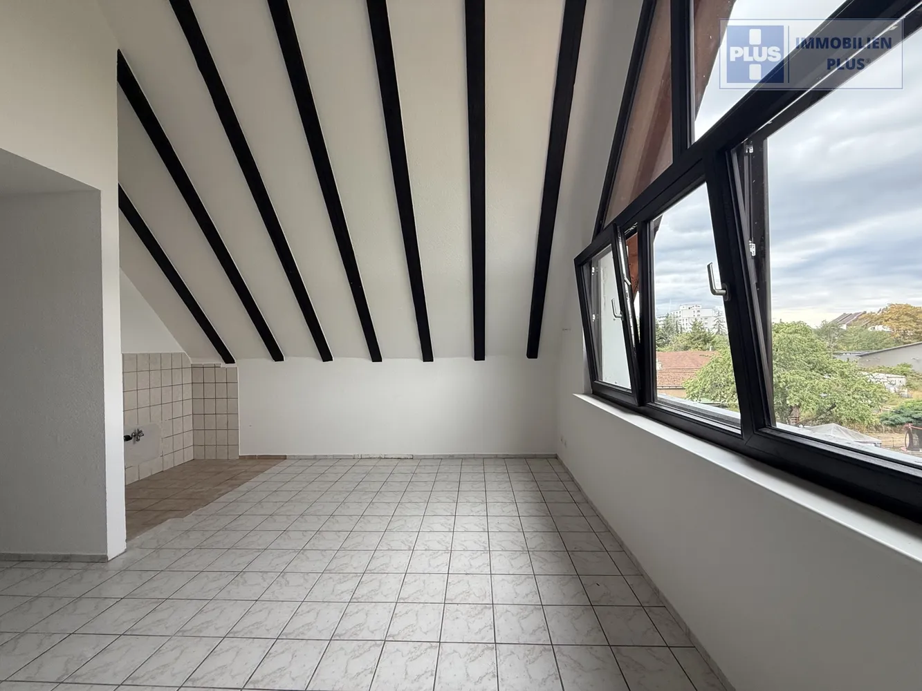 2 Zimmer Wohnung mit 40 m² in Homburg – Bild 1