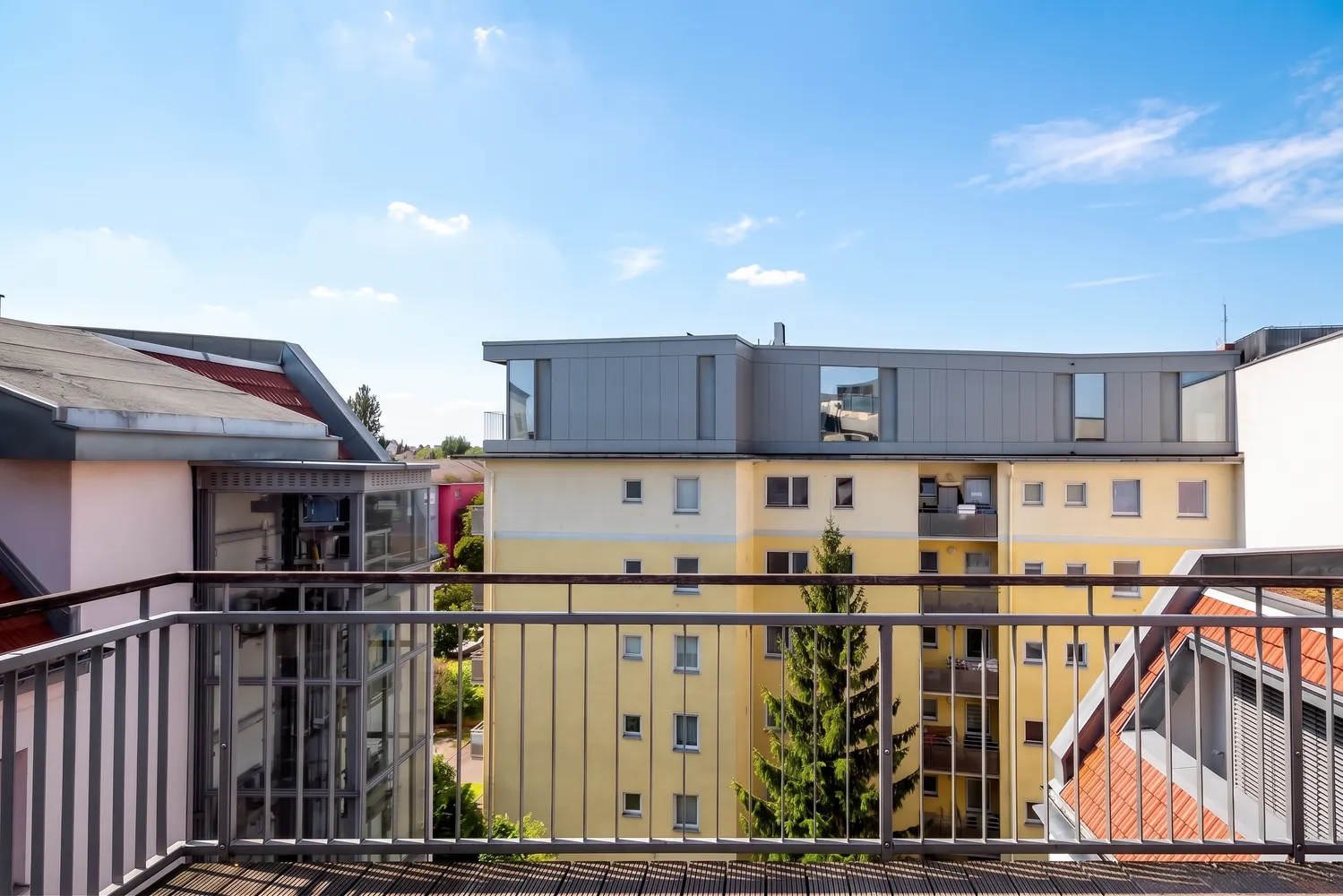 3 Zimmer Wohnung mit 144 m² in Berlin – Bild 4