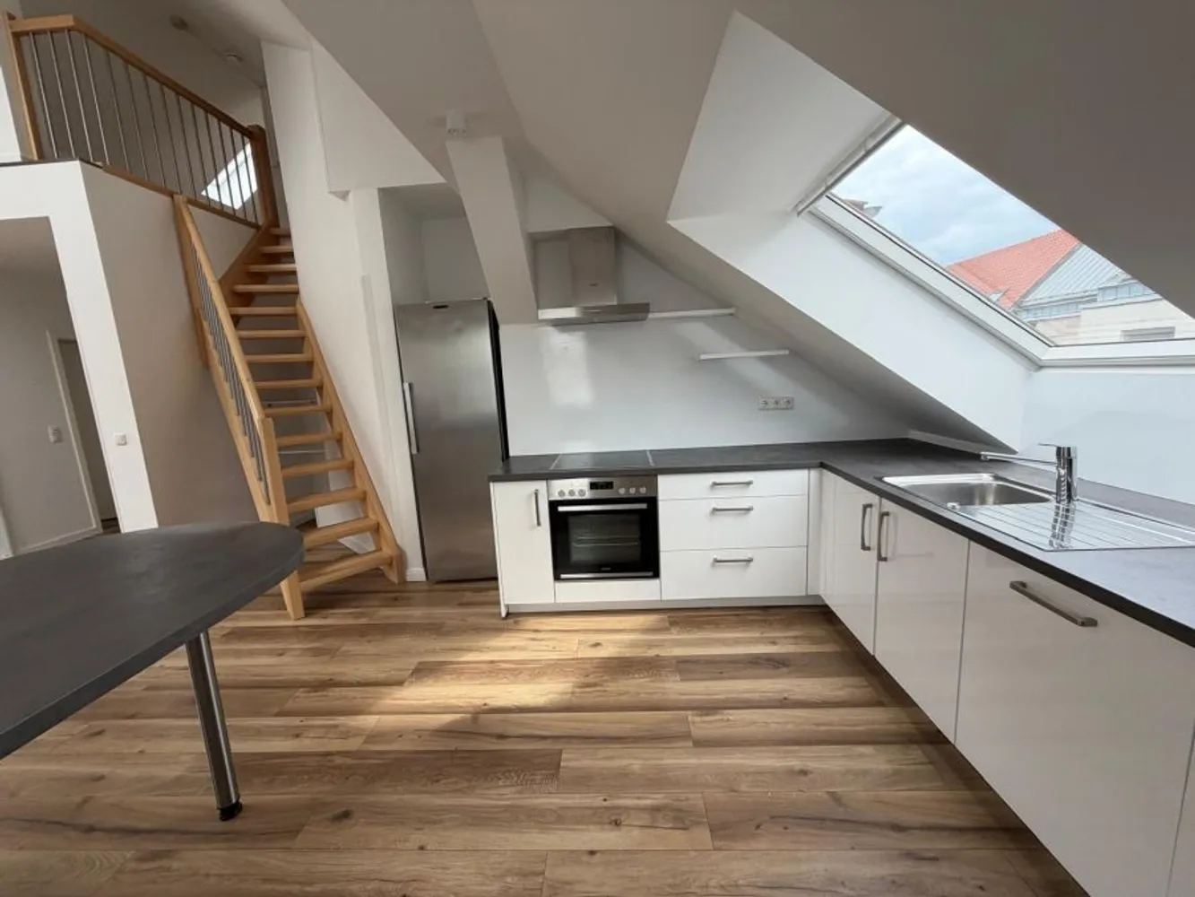 5 Zimmer Wohnung mit 140 m² in Hannover – Bild 7