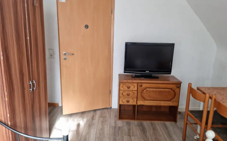 Shared room with 12 m² in Stuttgart – Photo 2