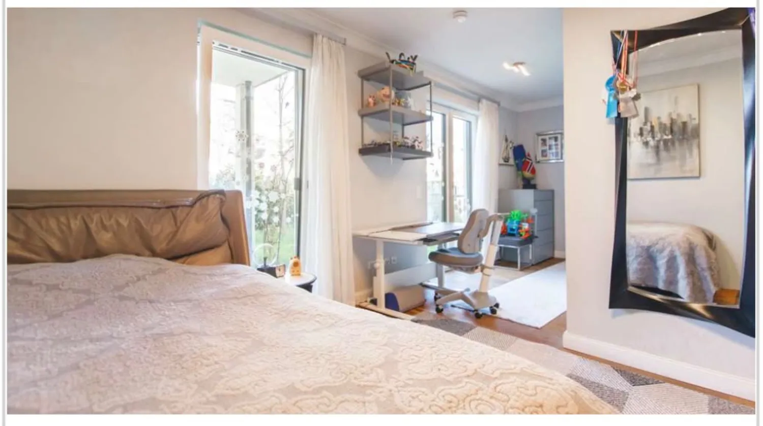 6 Zimmer Wohnung mit 178 m² in München – Bild 4