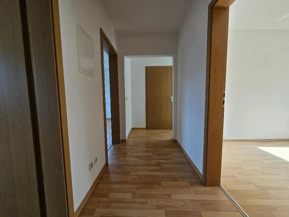 2 Zimmer Wohnung mit 60 m² in Zwickau – Bild 7