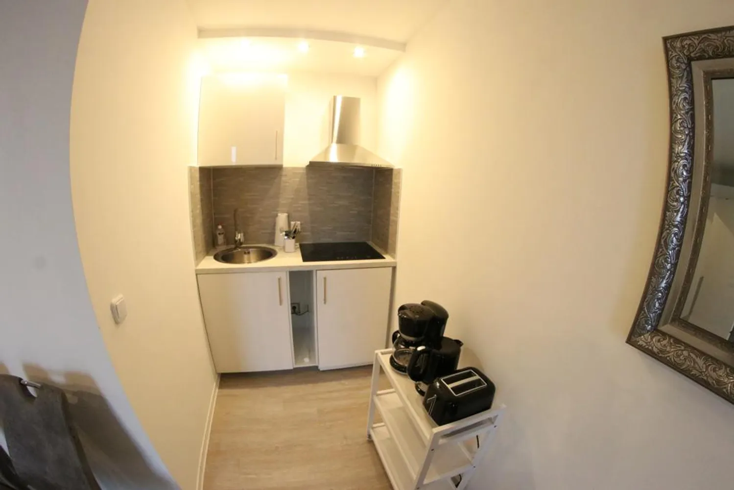 1 Zimmer Wohnung mit 30 m² in Düsseldorf – Bild 3