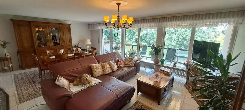 4 Zimmer Wohnung mit 100 m² in Saarbrücken – Bild 1