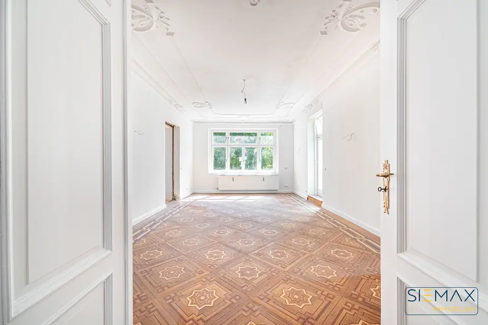 8 Zimmer Wohnung mit 240 m² in Augsburg – Bild 1