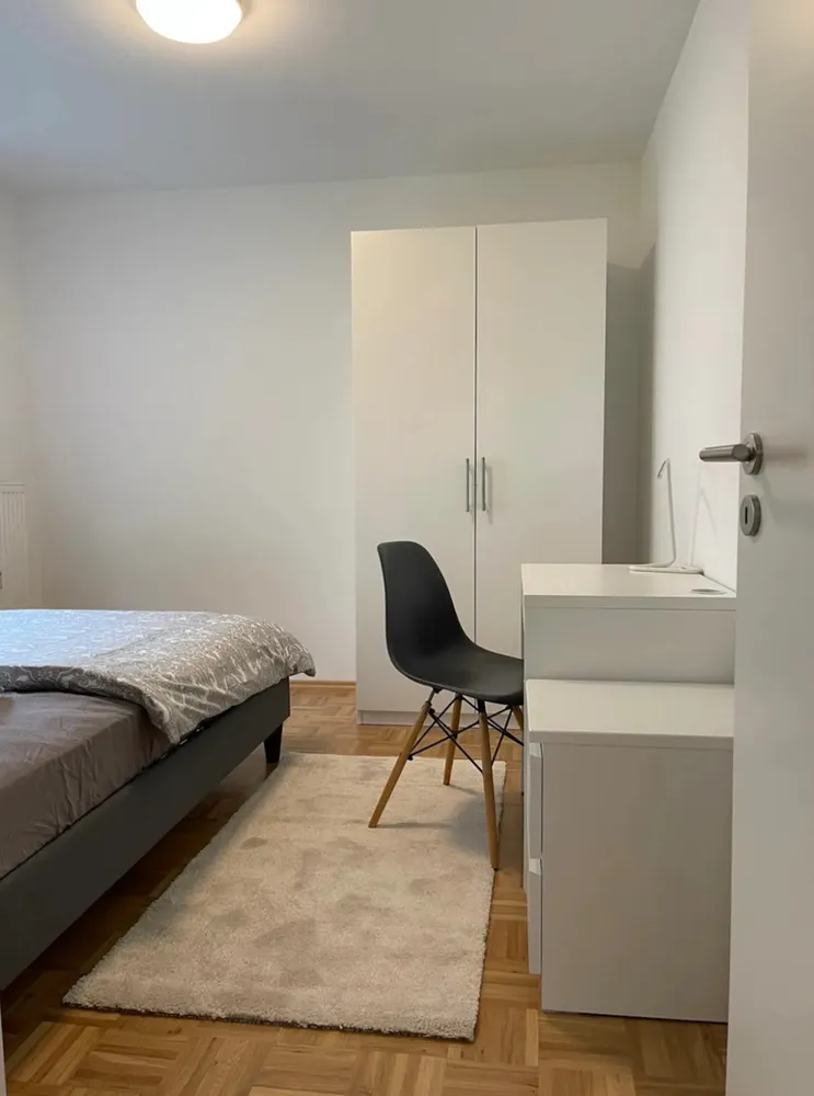 WG-Zimmer mit 14 m² in München – Bild 3