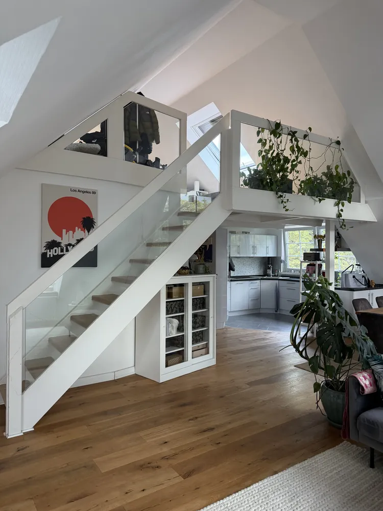 2 Zimmer Wohnung mit 94 m² in Hamburg – Bild 2