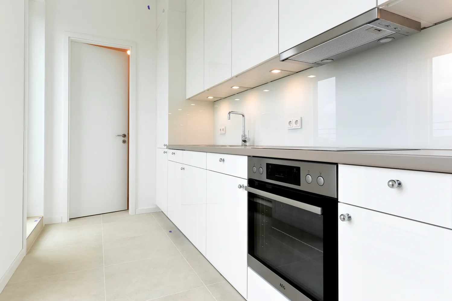 2 Zimmer Wohnung mit 105 m² in Hamburg – Bild 3