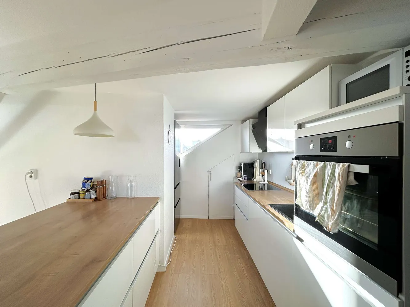 4 Zimmer Wohnung mit 106 m² in Hannover – Bild 1