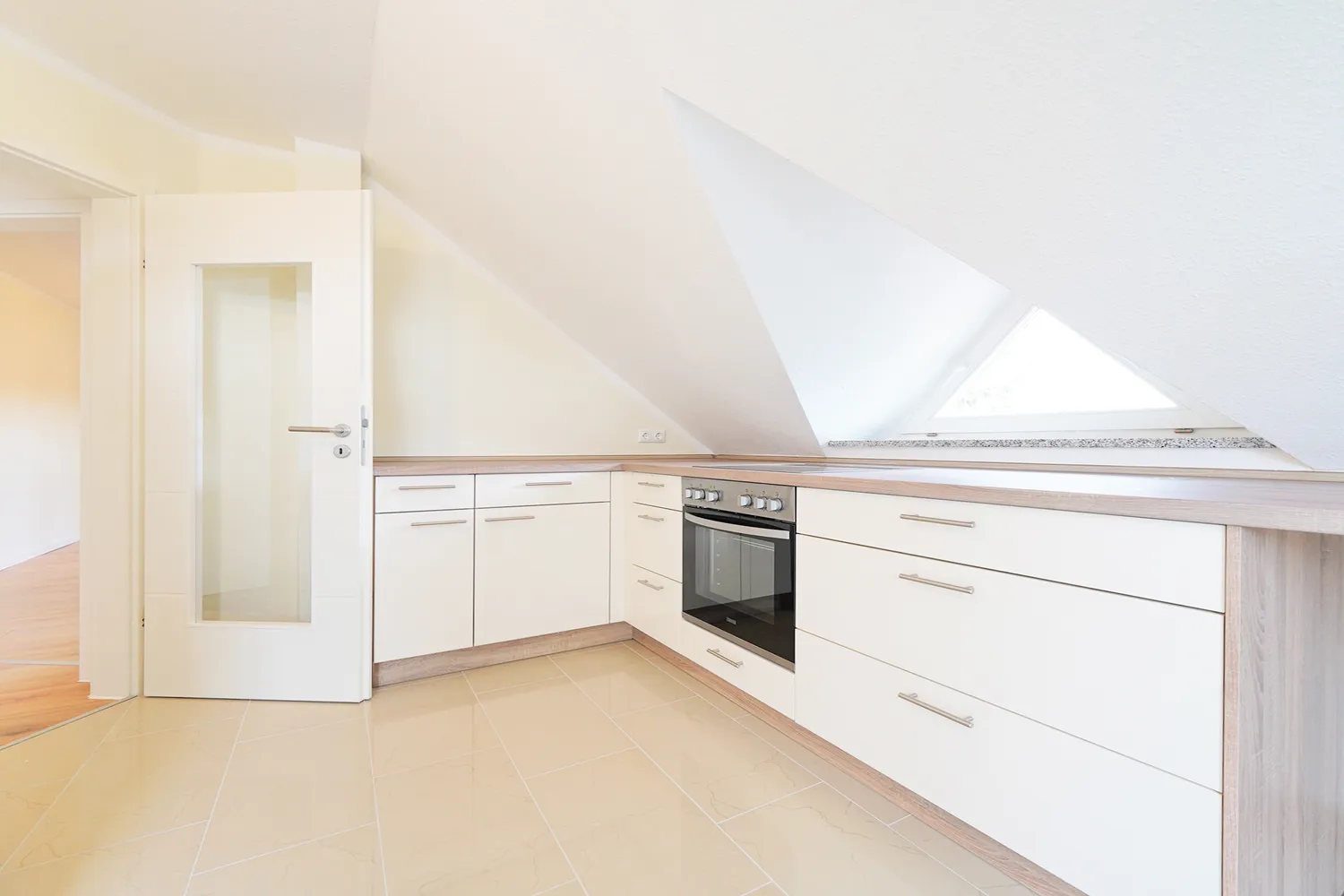 2 Zimmer Wohnung mit 64 m² in Dresden – Bild 4