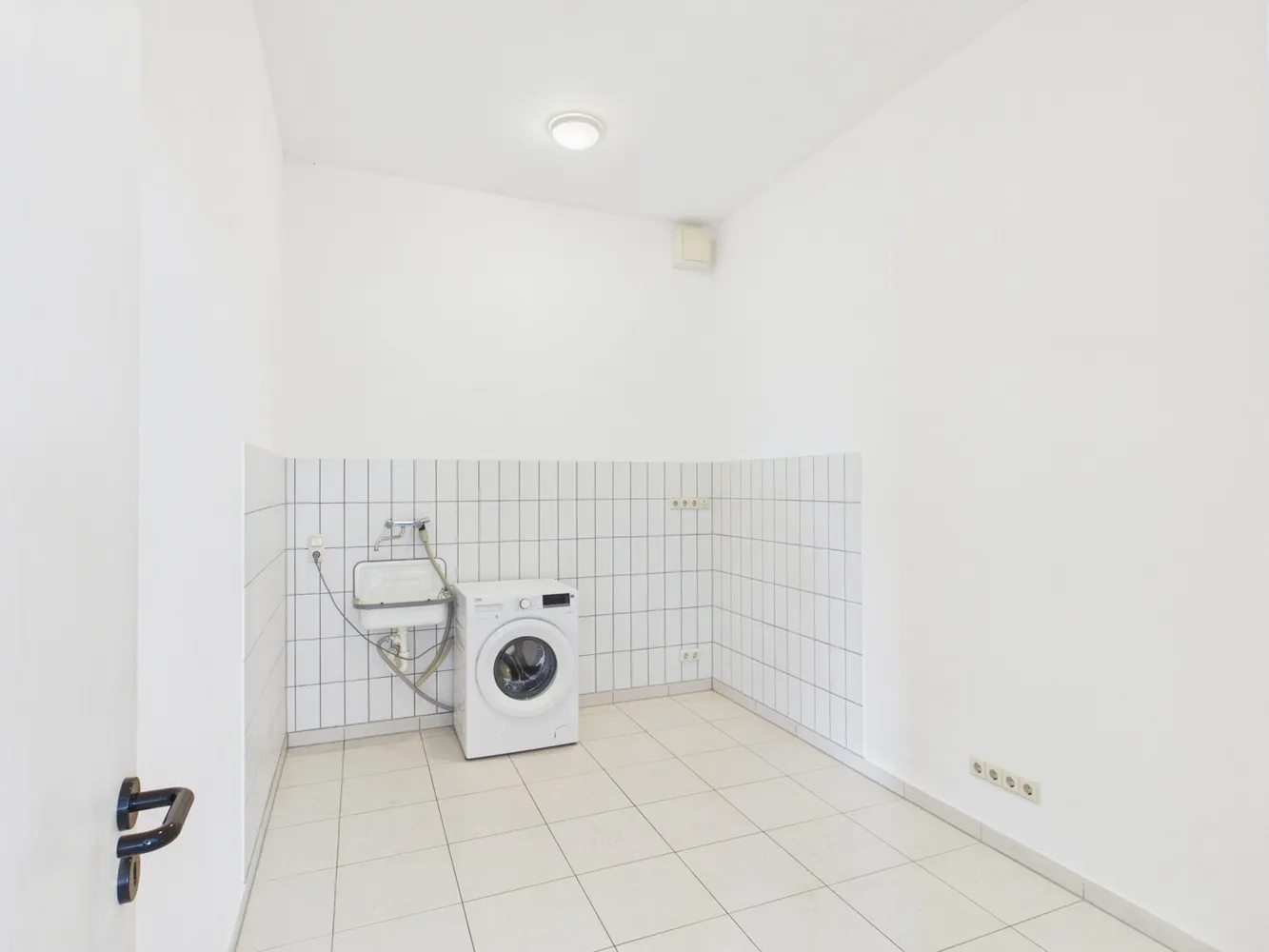 1 Zimmer Wohnung mit 105 m² in Hürth – Bild 4