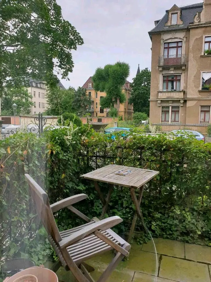 2 Zimmer Wohnung mit 77 m² in Dresden – Bild 2