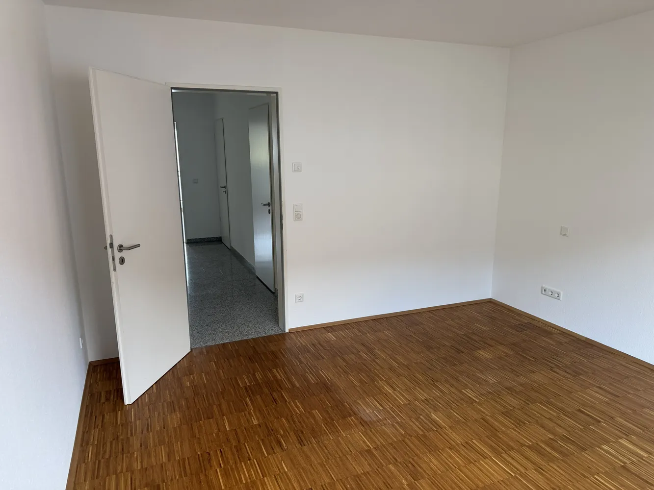 2 Zimmer Wohnung mit 67 m² in Mönchengladbach – Bild 3