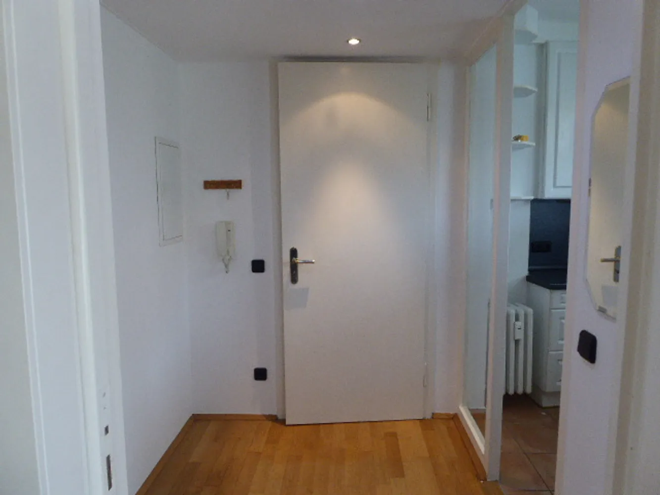 3 Zimmer Wohnung mit 82 m² in Düsseldorf – Bild 4