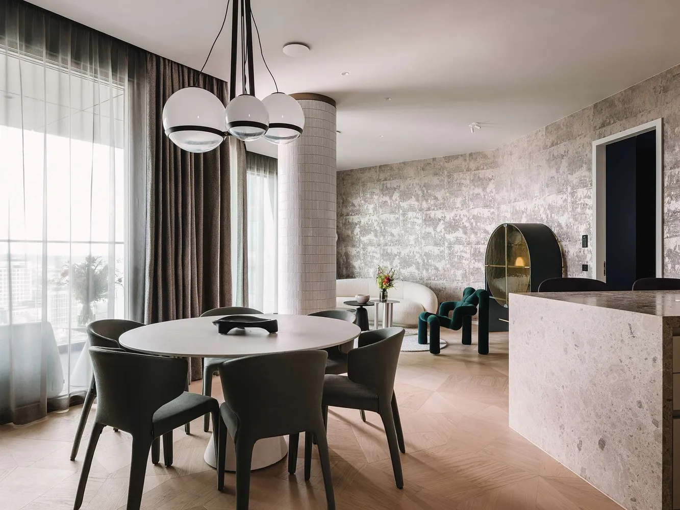 3 Zimmer Wohnung mit 102 m² in Frankfurt am Main – Bild 1