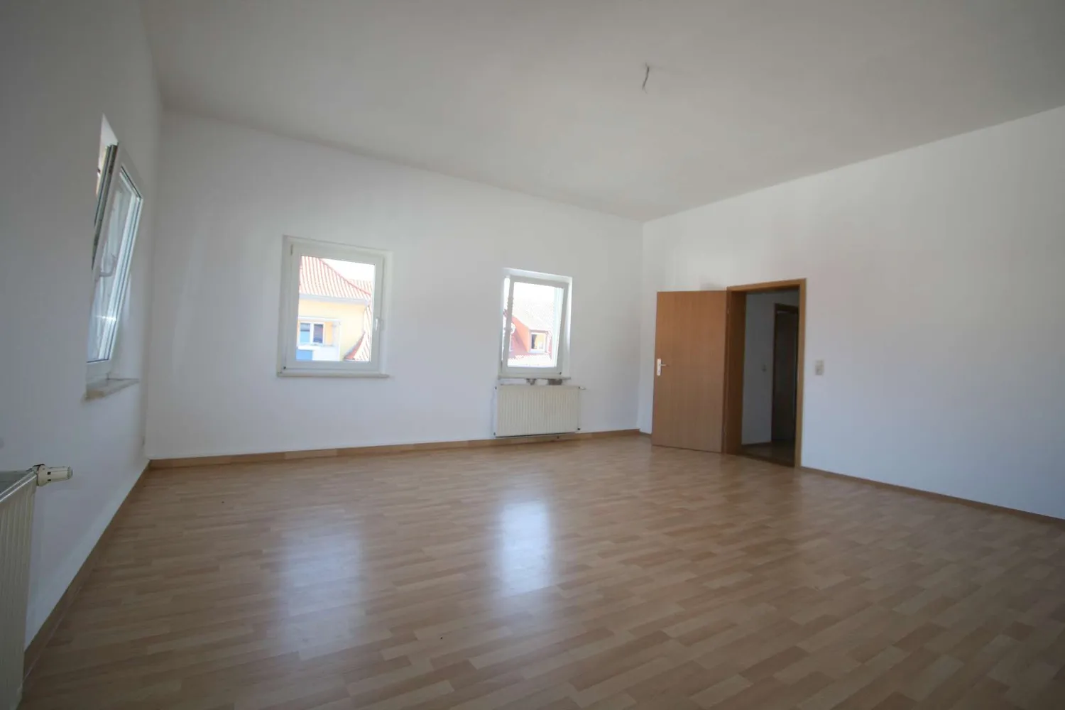 4 Zimmer Wohnung mit 92 m² in Meiningen – Bild 2