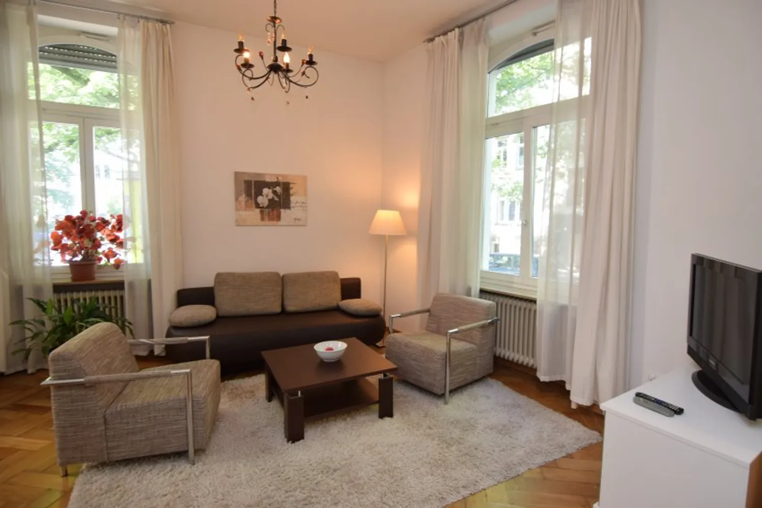 2 room apartment with 62 m² in Frankfurt am Main – Photo 1