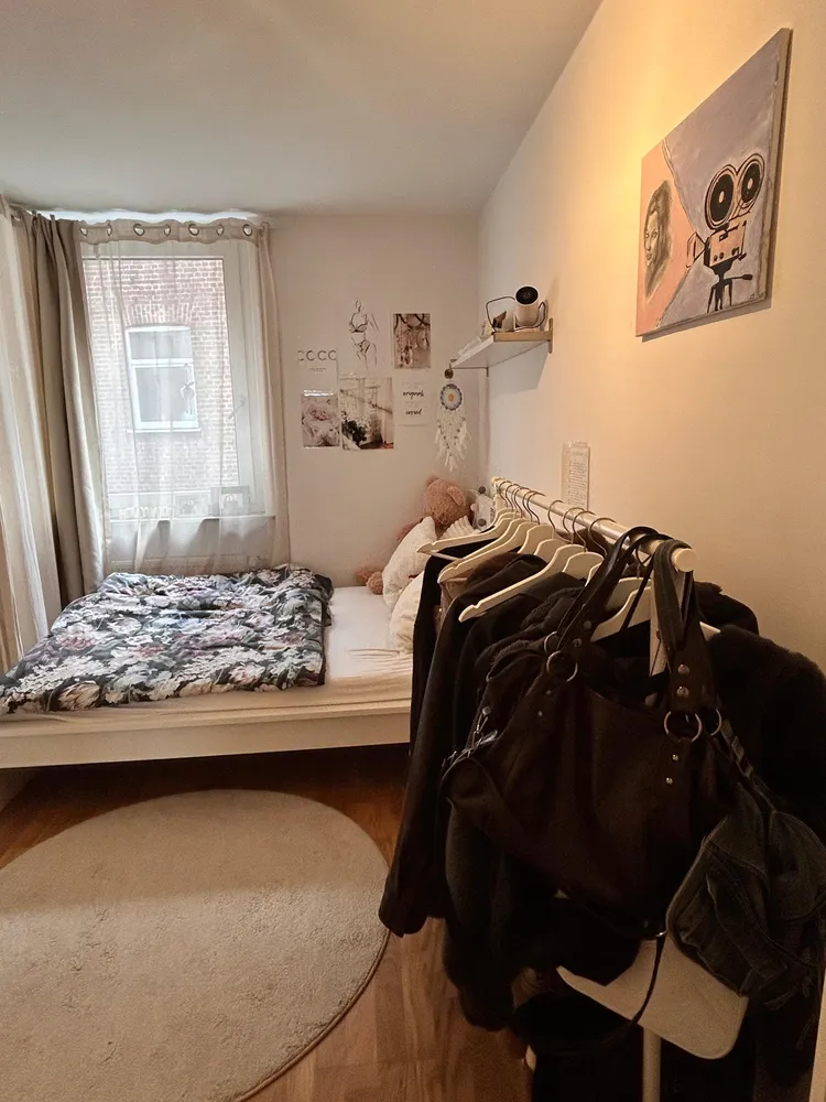 1 room apartment with 80 m² in Cologne – Photo 2