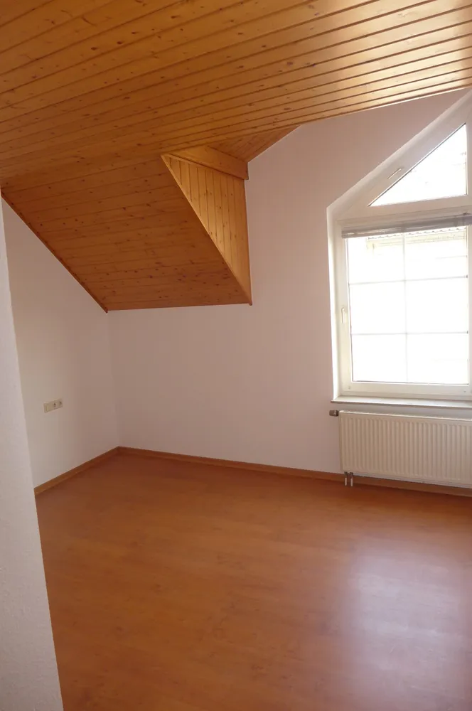 4 Zimmer Wohnung mit 85 m² in Bonn – Bild 2
