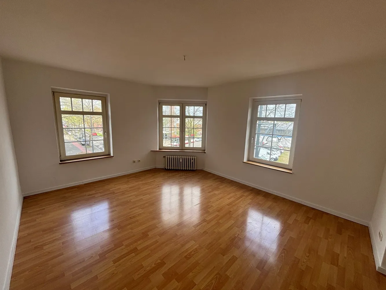 2 Zimmer Wohnung mit 60 m² in Krefeld – Bild 1