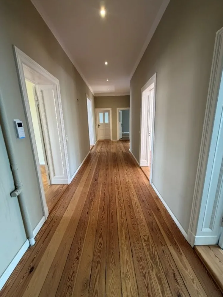 7 Zimmer Wohnung mit 248 m² in Berlin – Bild 8