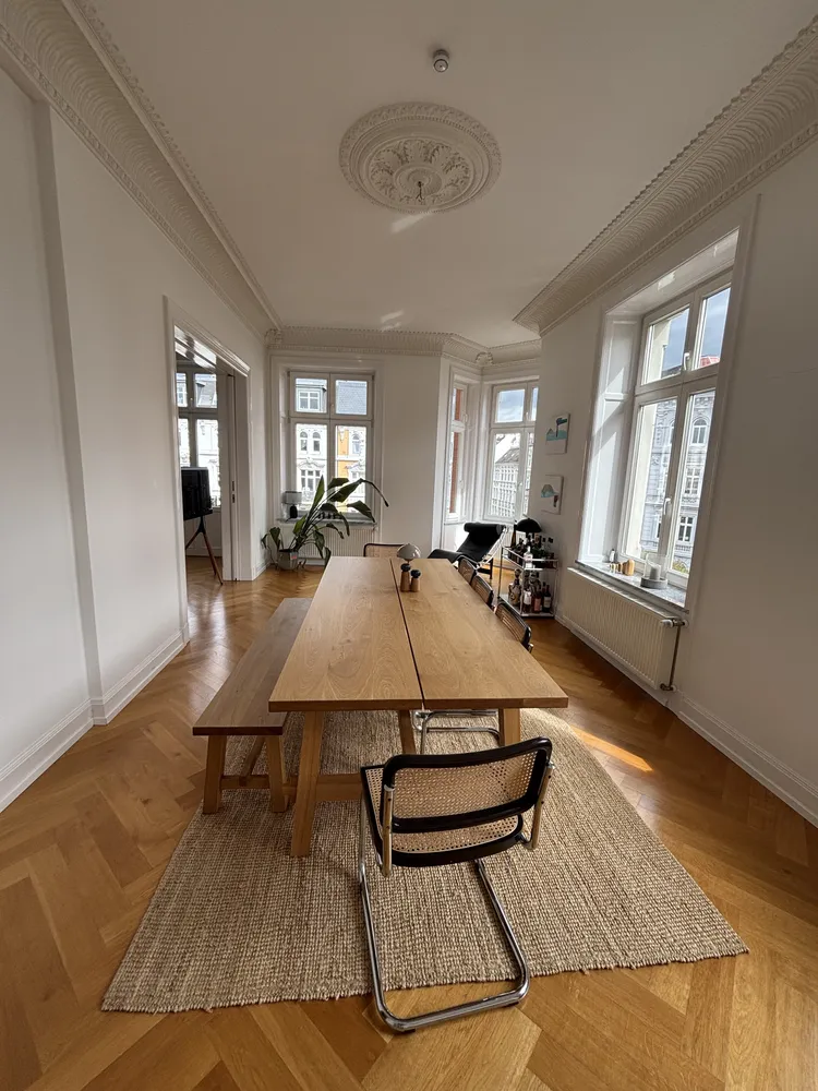 4 Zimmer Wohnung mit 110 m² in Hamburg – Bild 1