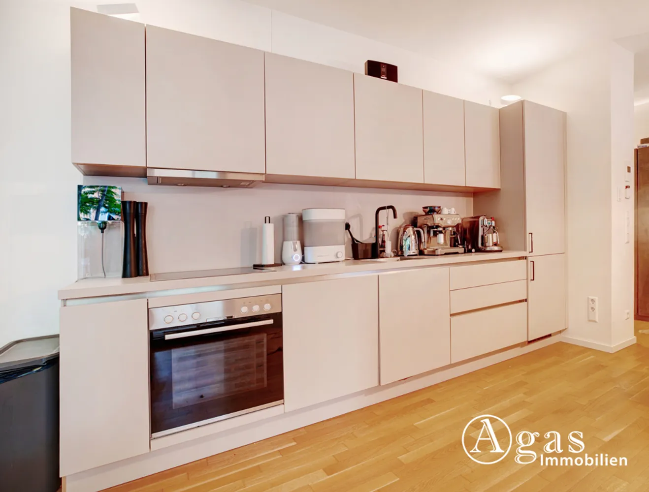 2 Zimmer Wohnung mit 71 m² in Berlin – Bild 2