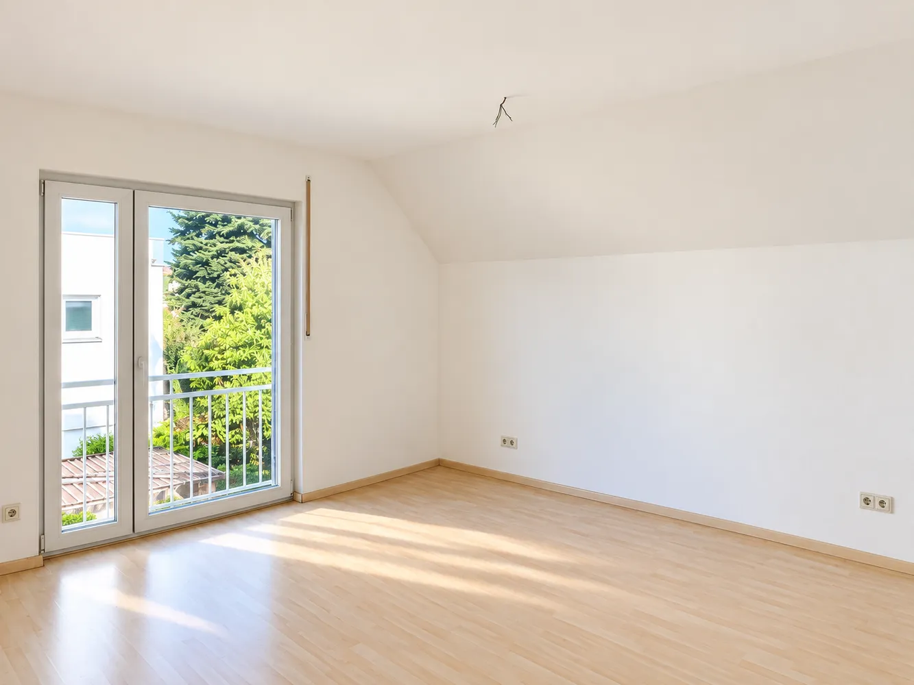 5 Zimmer Haus mit 137 m² in Frankfurt am Main – Bild 1