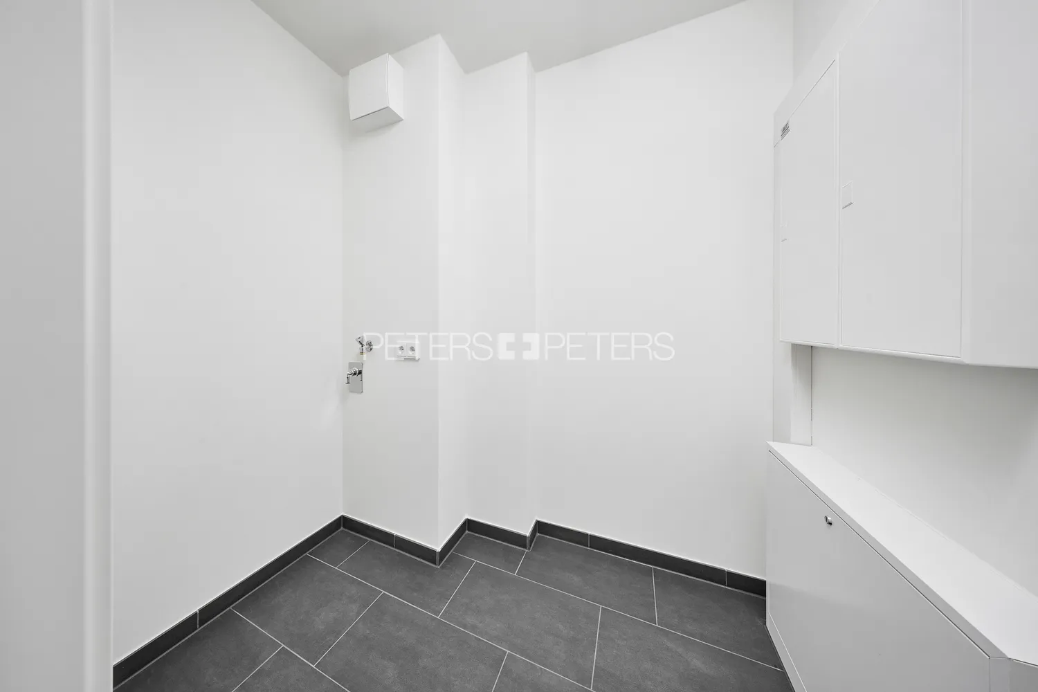 5 room apartment with 128 m² in Hamburg – Photo 3
