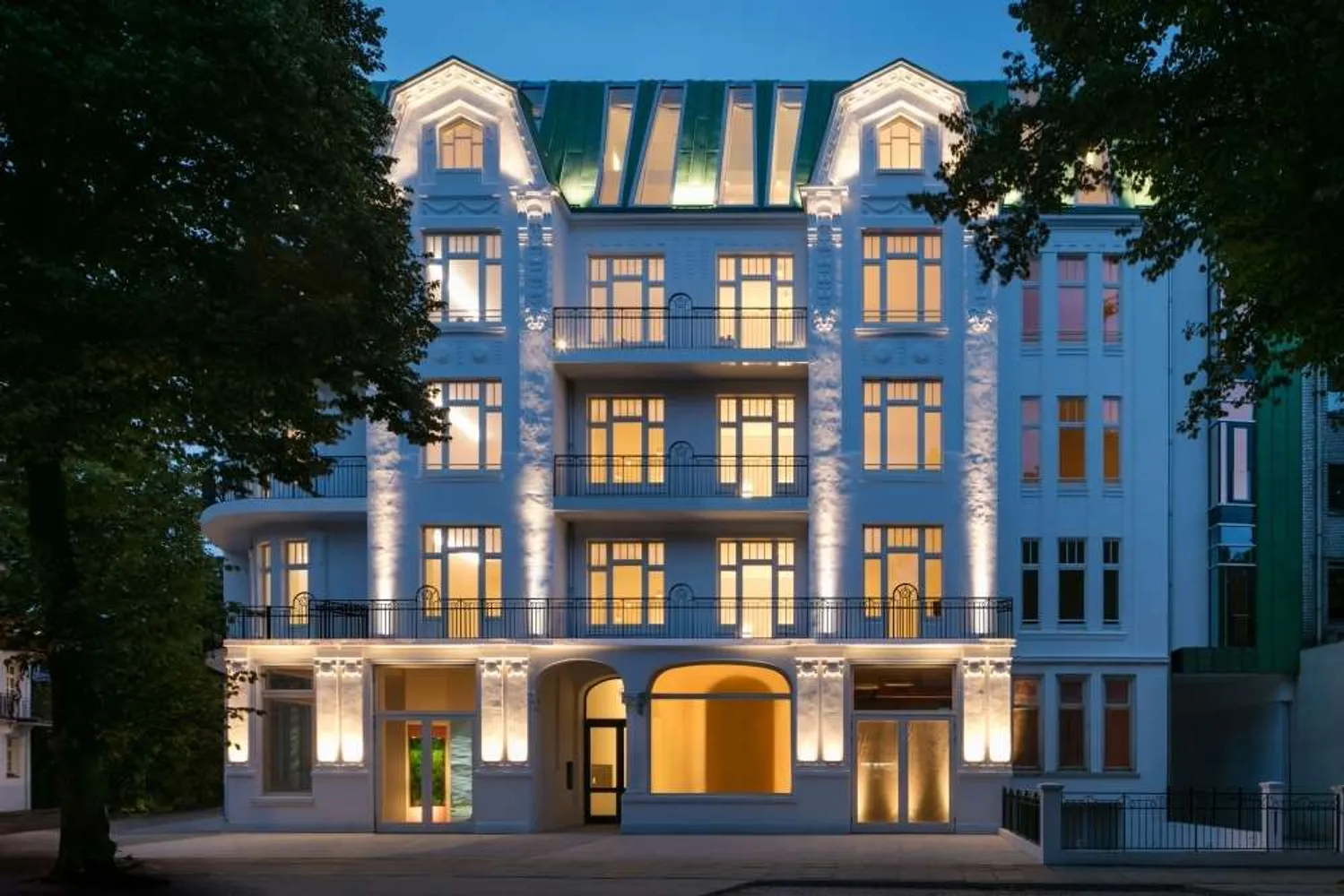 2 Zimmer Wohnung mit 146 m² in Hamburg – Bild 1