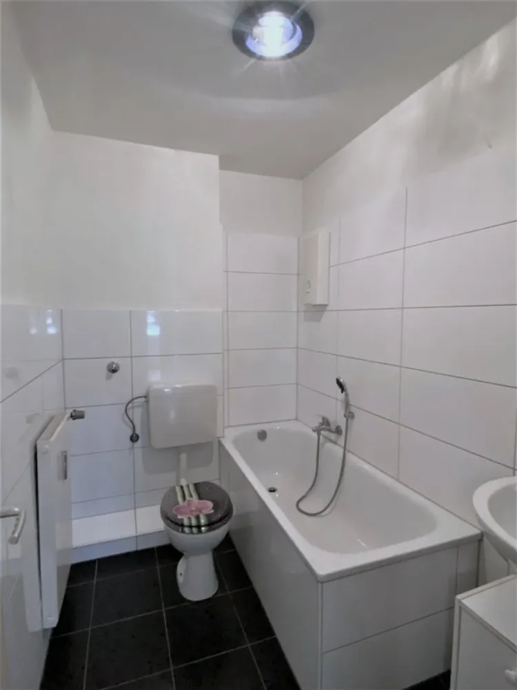 3 Zimmer Wohnung mit 74 m² in Duisburg – Bild 11