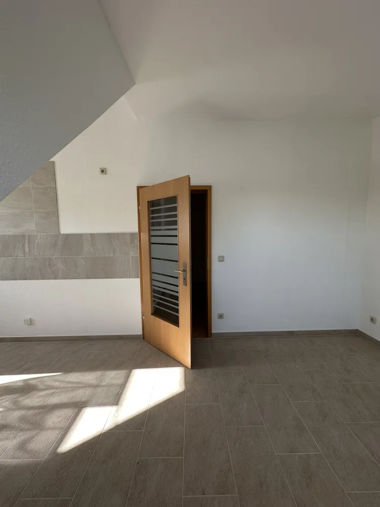 5 Zimmer Wohnung mit 154 m² in Halle (Saale) – Bild 10