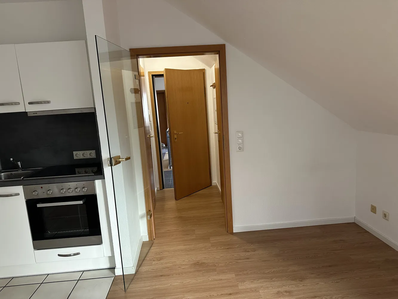 1 room apartment with 25 m² in Bonn – Photo 1