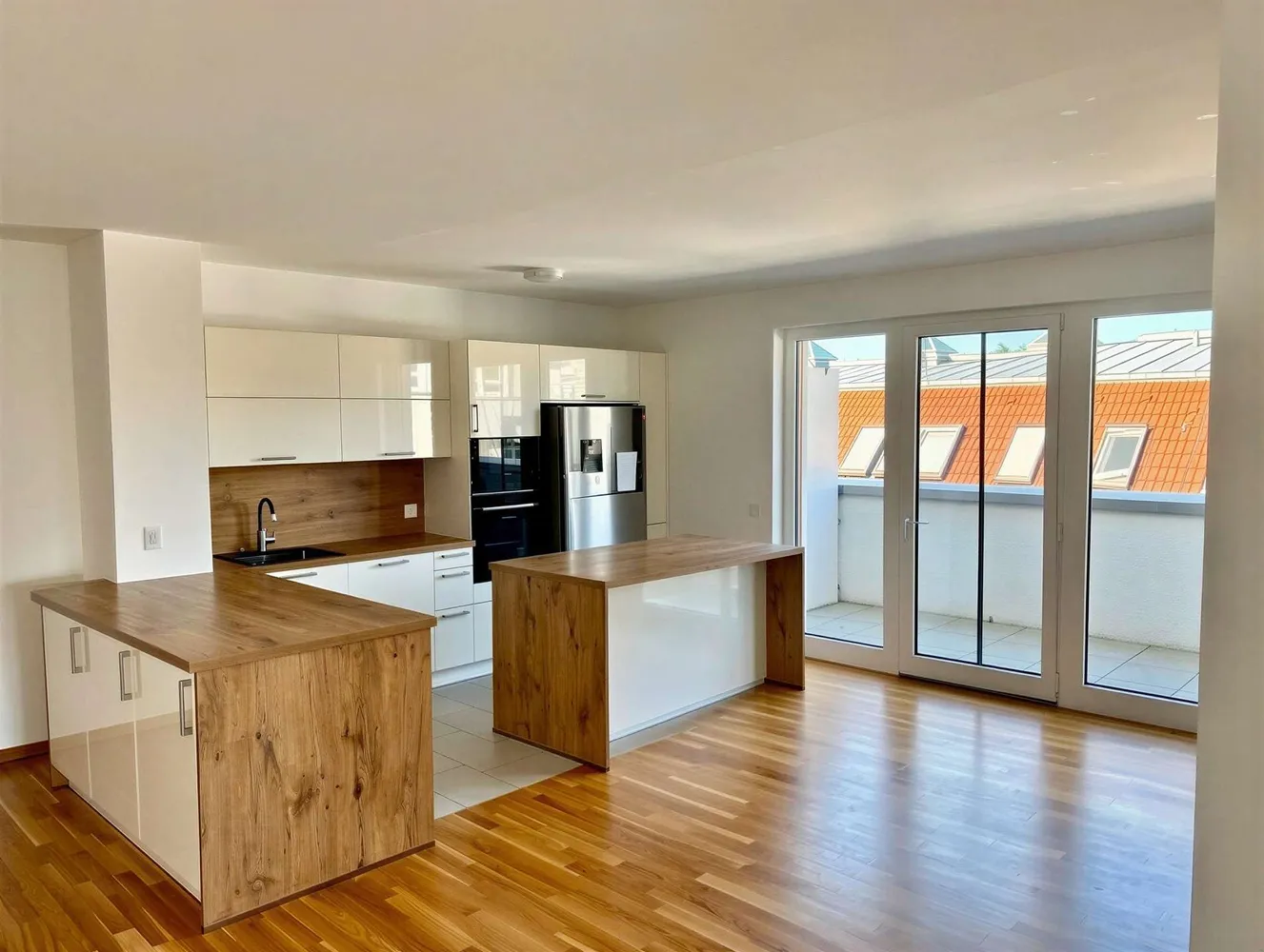 4 Zimmer Wohnung mit 167 m² in Wiesbaden – Bild 1