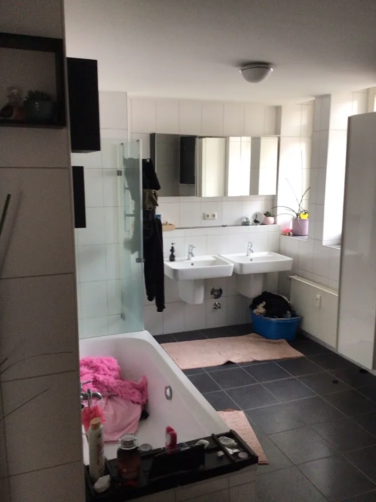 5 Zimmer Wohnung mit 150 m² in Düsseldorf – Bild 3