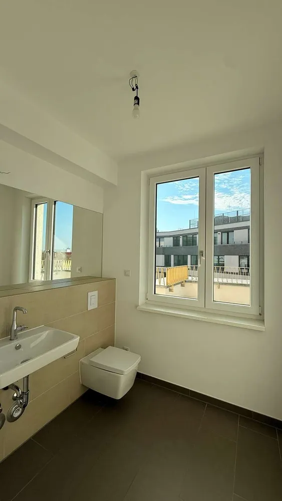 2 Zimmer Wohnung mit 89 m² in Berlin – Bild 3