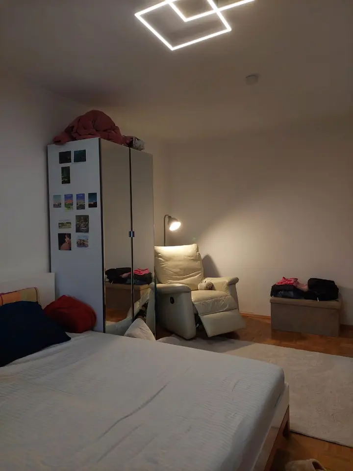 1 room apartment with 82 m² in Munich – Photo 3