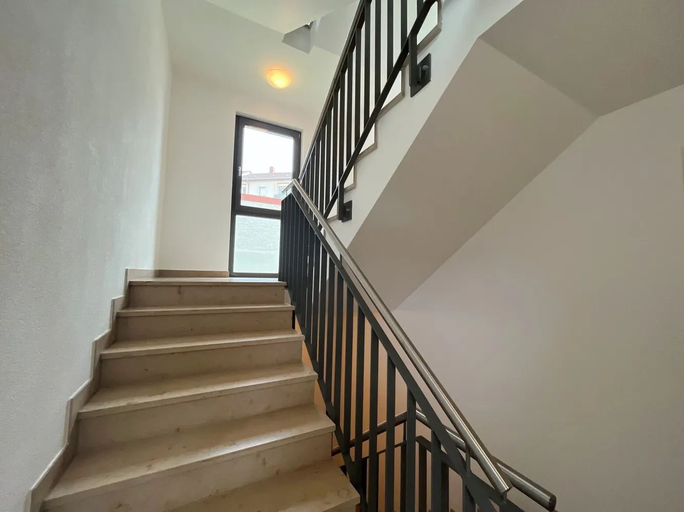 4 Zimmer Wohnung mit 110 m² in Wiesbaden – Bild 10