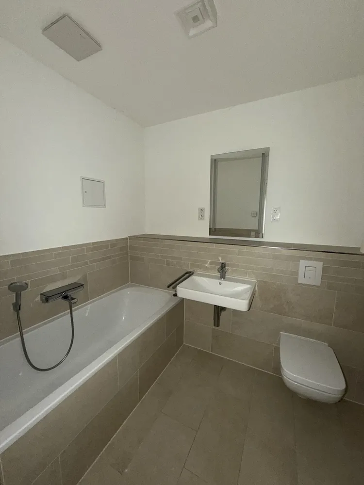 4 Zimmer Wohnung mit 111 m² in Dresden – Bild 11