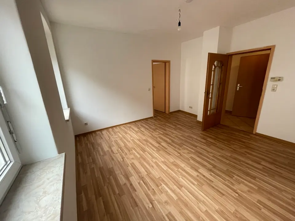 5 Zimmer Wohnung mit 62 m² in Weimar – Bild 1