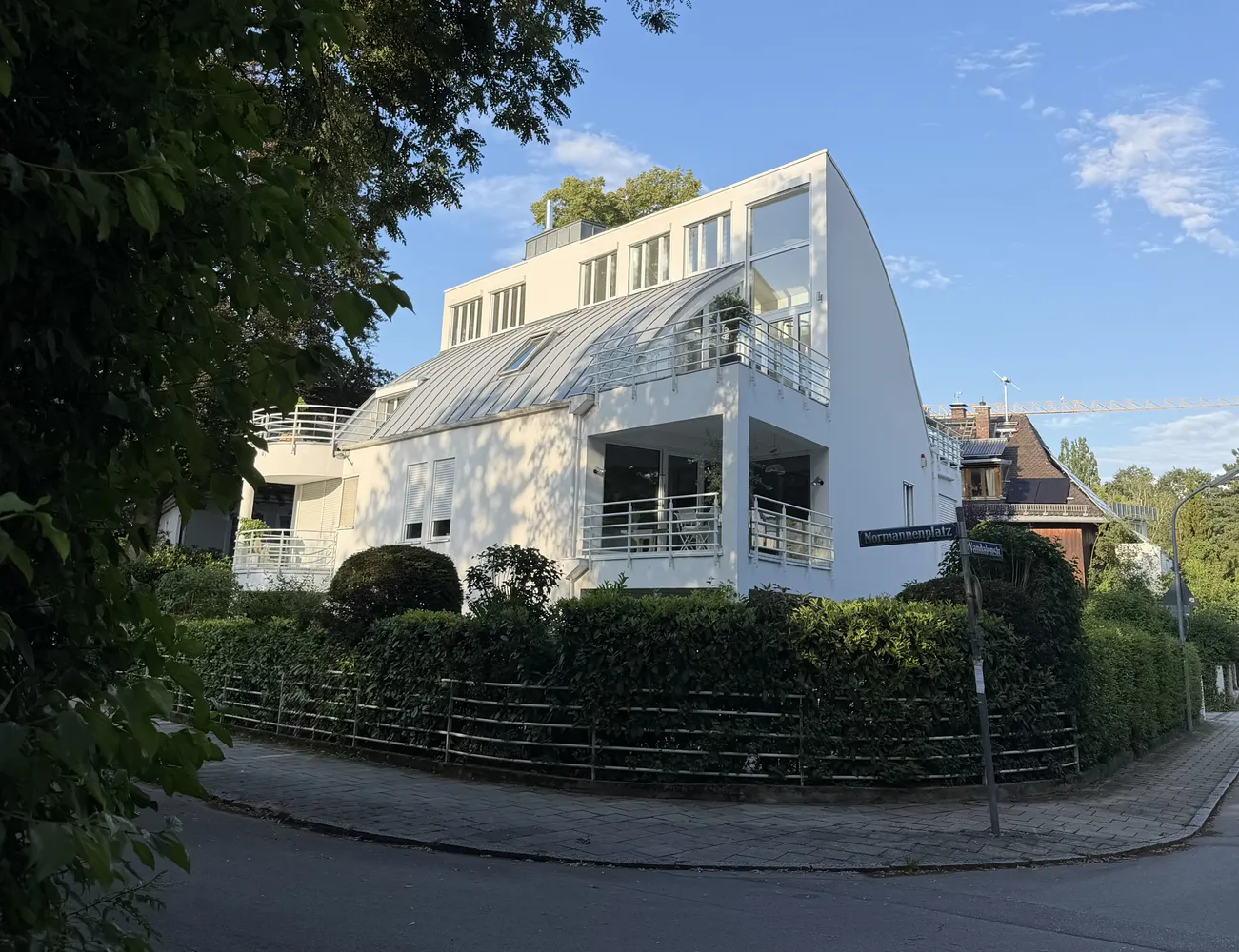 4 Zimmer Wohnung mit 138 m² in München – Bild 2