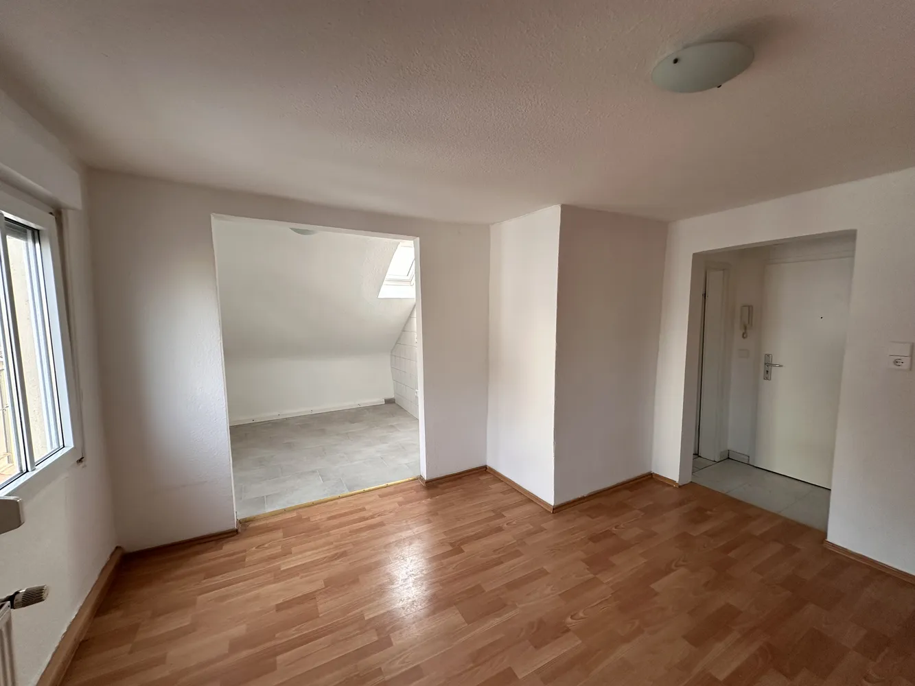 2 Zimmer Wohnung mit 64 m² in Stuttgart – Bild 11