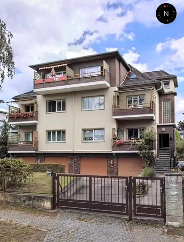 2 room apartment with 55 m² in Berlin – Photo 1