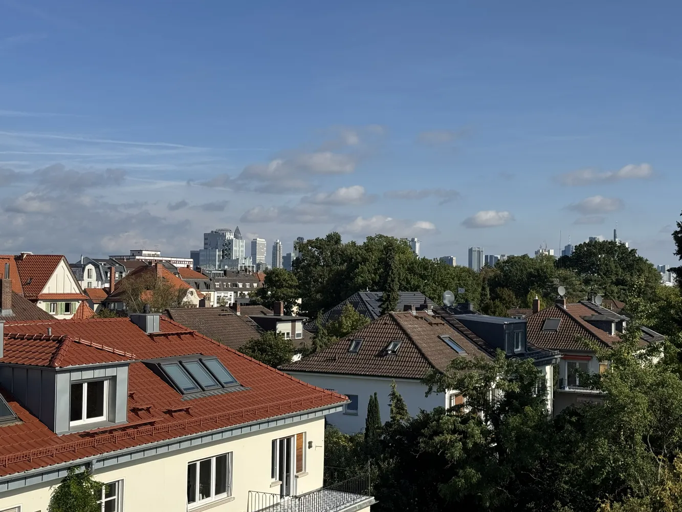 4 Zimmer Wohnung mit 86 m² in Frankfurt am Main – Bild 1