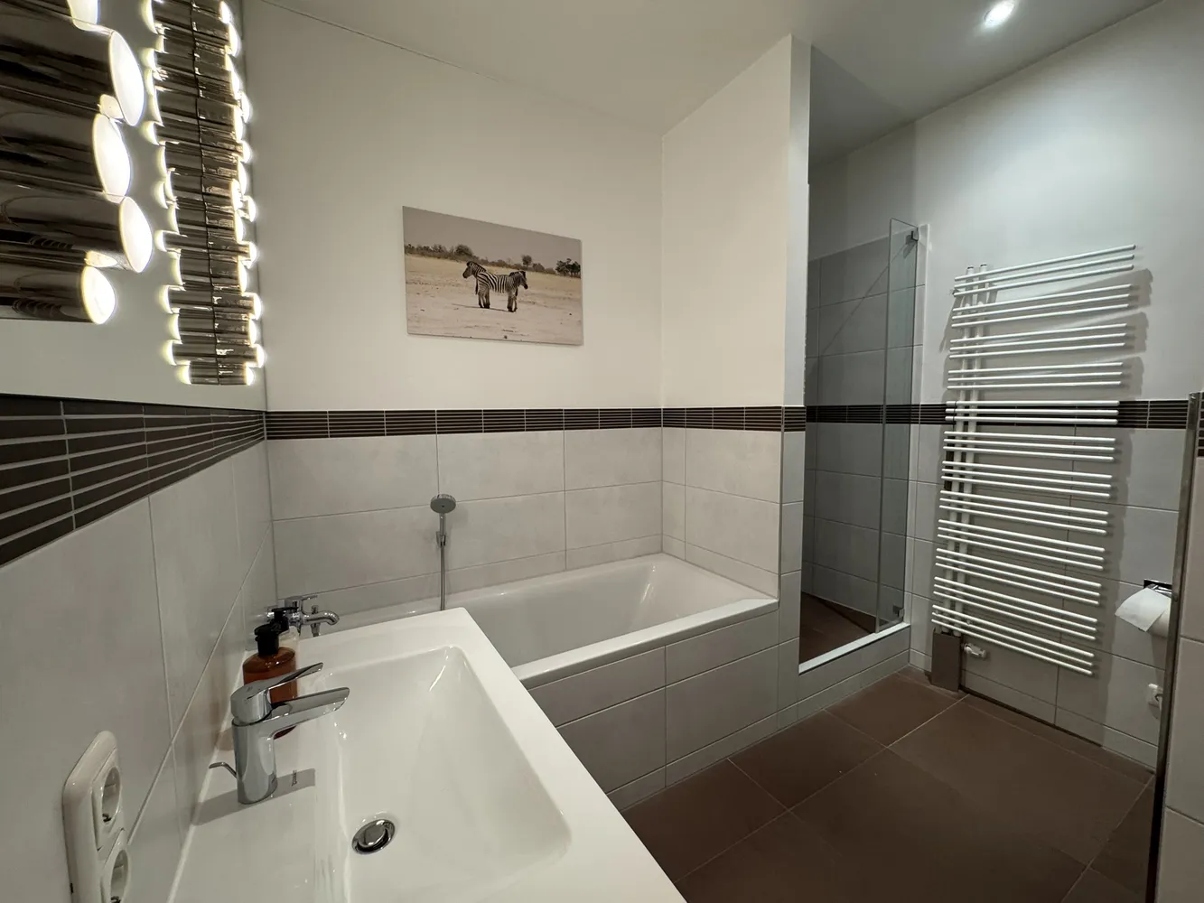 2 Zimmer Wohnung mit 90 m² in München – Bild 4