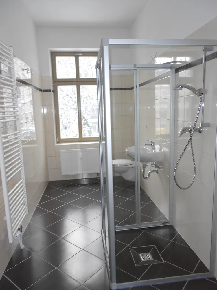4 Zimmer Wohnung mit 100 m² in Halle (Saale) – Bild 11