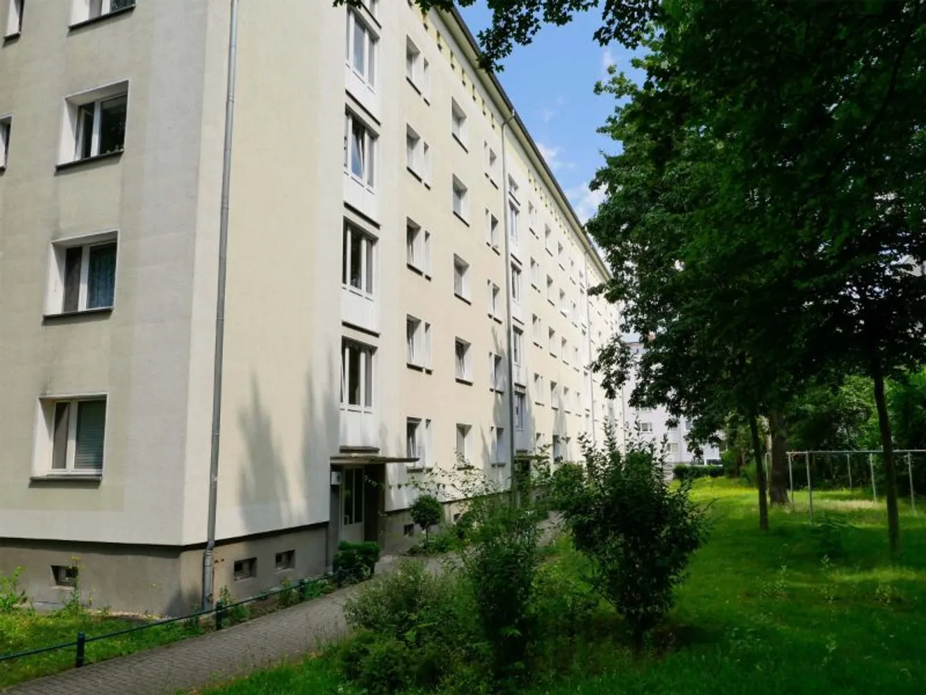 2 room apartment with 54 m² in Magdeburg – Photo 2