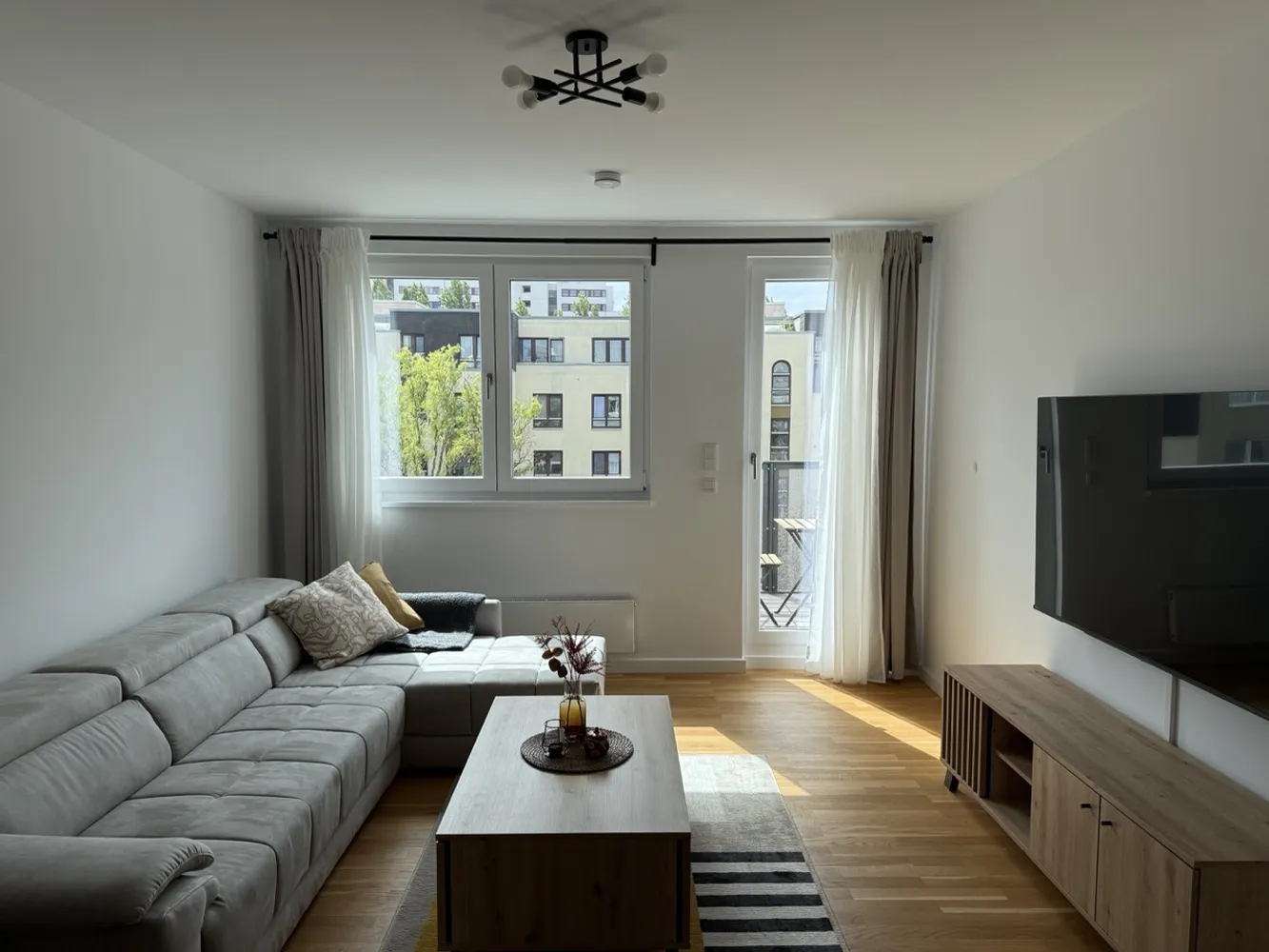 2 Zimmer Wohnung mit 58 m² in Berlin – Bild 1