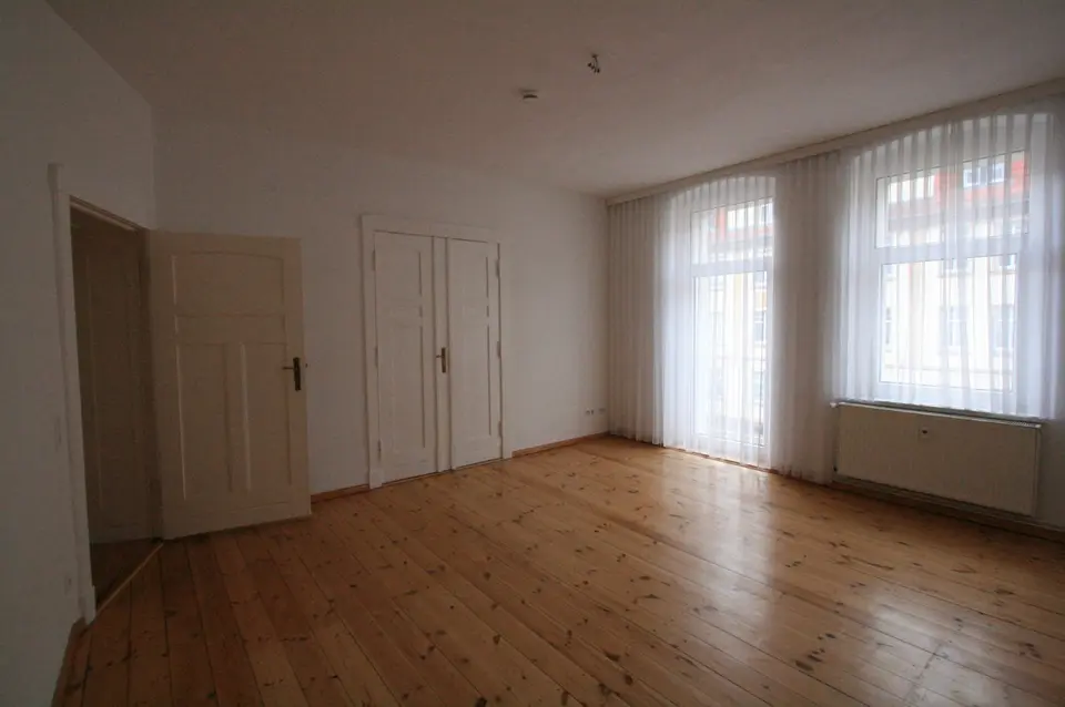 2 Zimmer Wohnung mit 74 m² in Rathenow – Bild 1