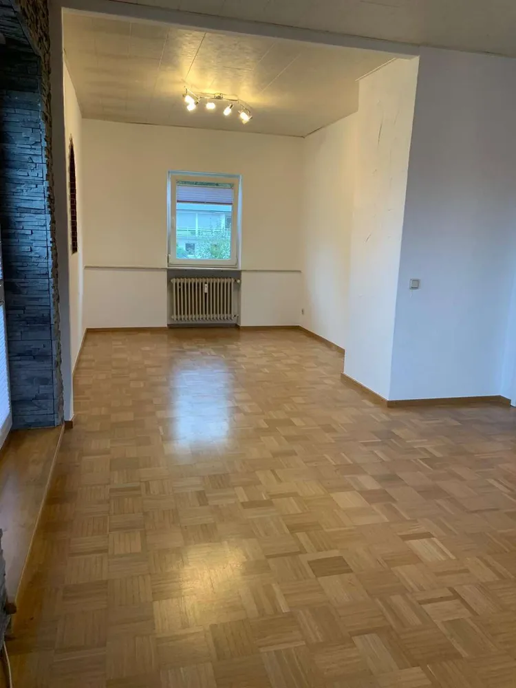 2 Zimmer Wohnung mit 85 m² in Homburg – Bild 6